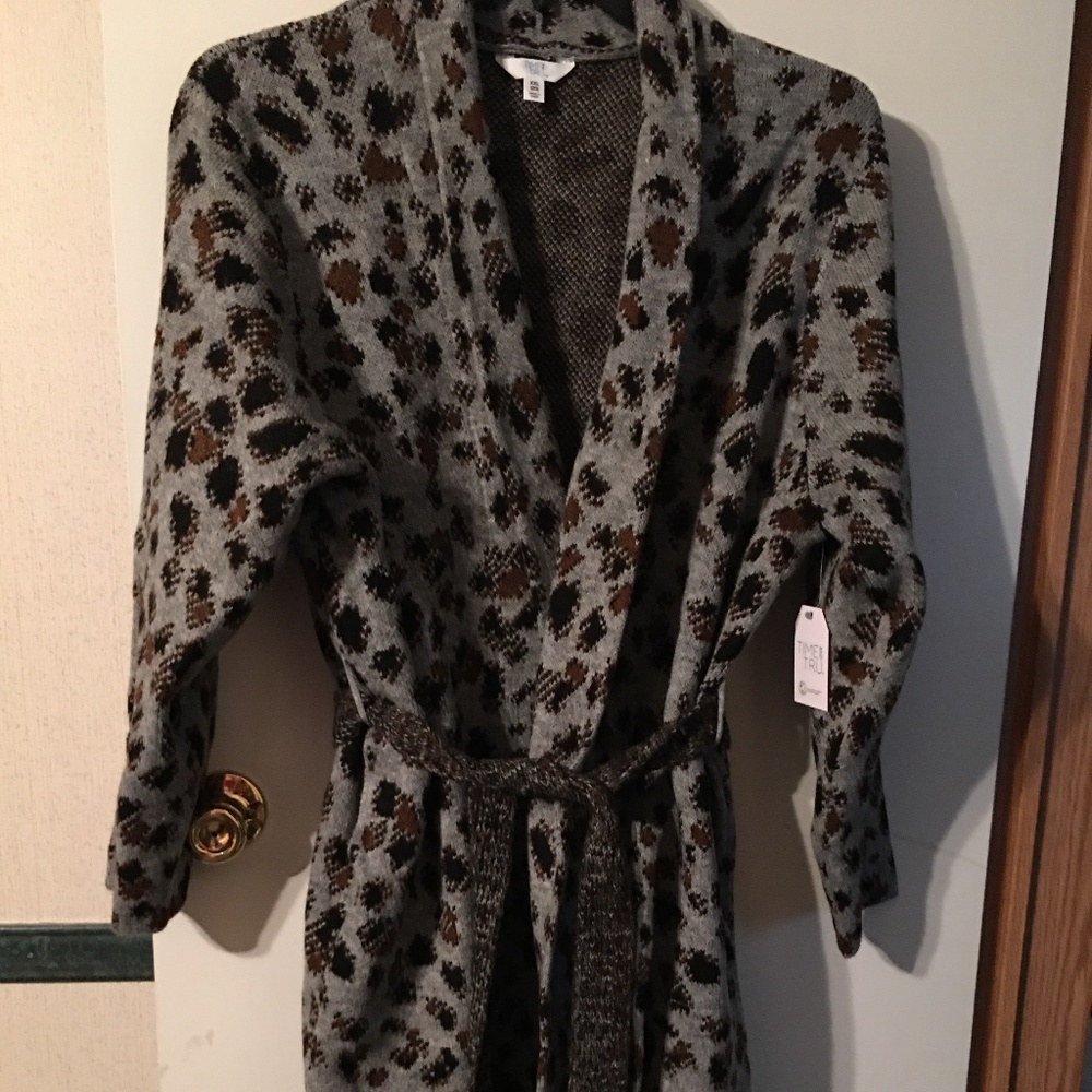 Cheetah print sweater